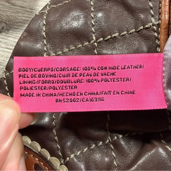 Vintage Y2K Juicy Couture 100% Cow Hide Leather Quilted Diamond Hobo Bag - Picture 10 of 11